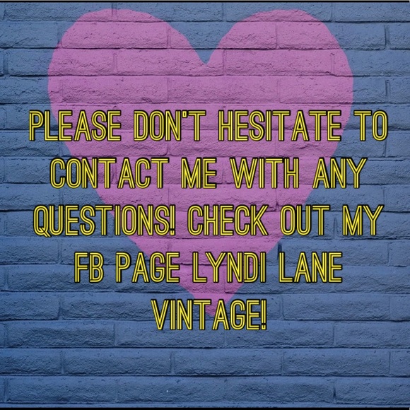 Vintage Mirror Silver Repousse Floral Hand Held Edwardian Round Flowers Roses - Picture 9 of 10